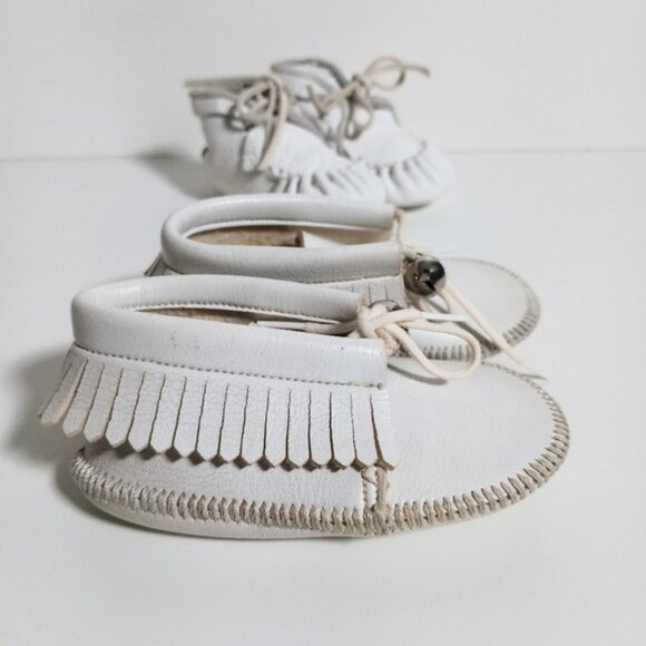 Vintage Baby White Leather Moccasin Shoes Bundle - Picture 2 of 7